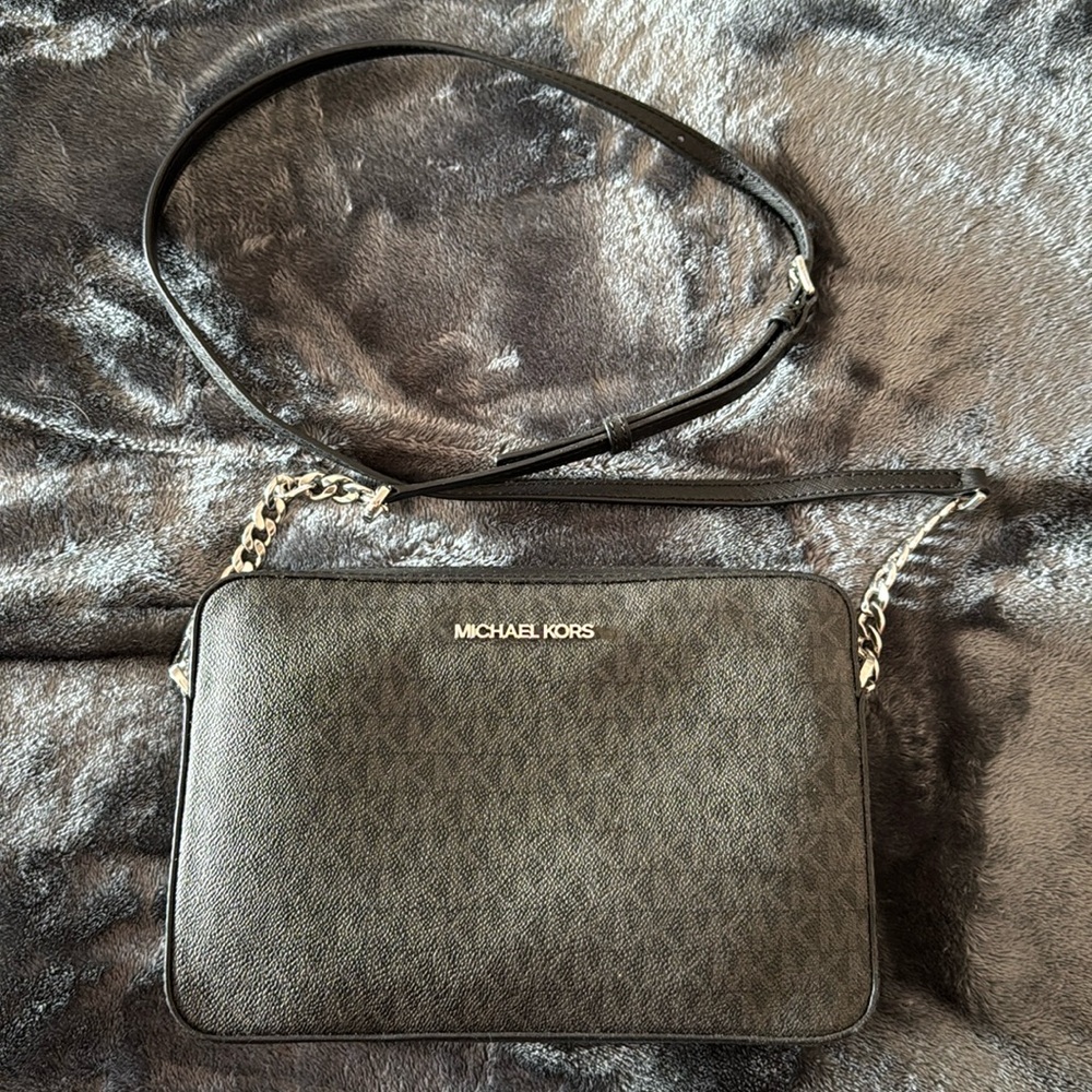 Michael Kors Cross Body